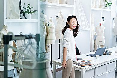 独立武侠《武林志2》五子棋玩法曝光，冷面杀手对弈熊孩子